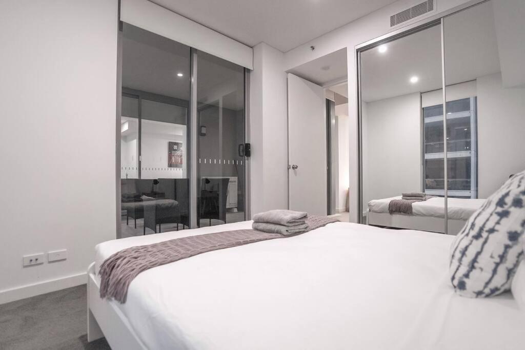 16m Stylish 2 Bedroom Abnb In Mascot, 2 Free Parking *