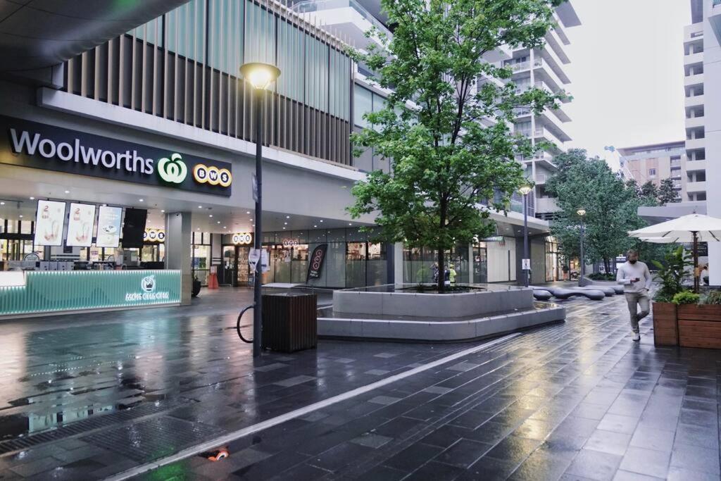 16m Stylish 2 Bedroom Abnb In Mascot, 2 Free Parking Sydney